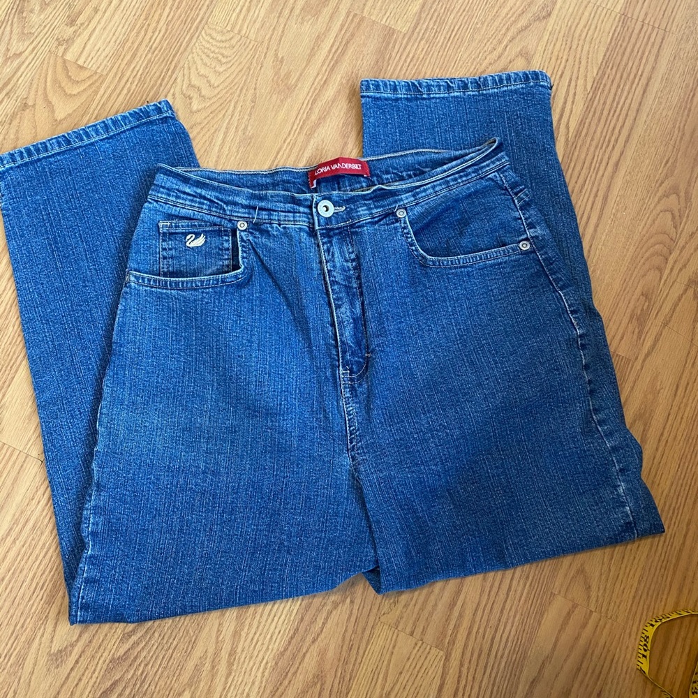 💋 Gloria Vanderbilt capri jeans